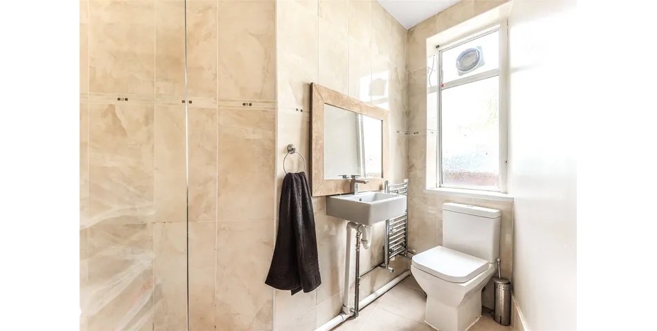 2 Stonegate Court, Buck Lane, KINGSBURY, NW9 0AL
