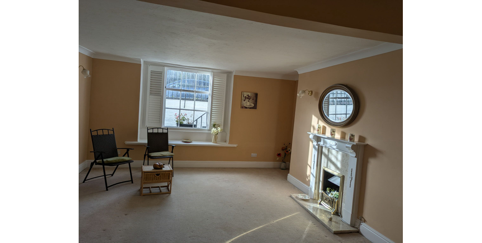 Flat 1, Byron Court, 19 The Beacon, Exmouth, Devon, EX8 2AF