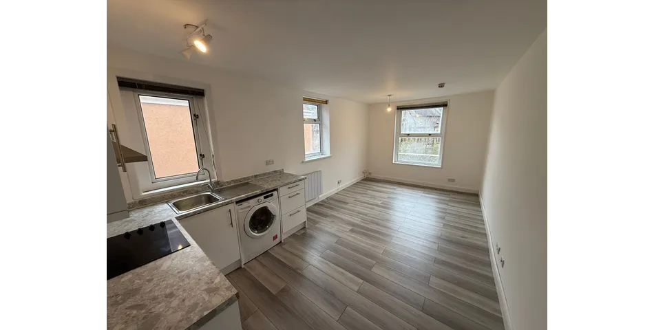 Flat 2, 26 Morton Road, Exmouth, EX8 1BA