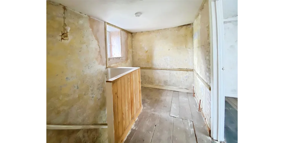 Two-Bedroom Grade II Listed Cottage