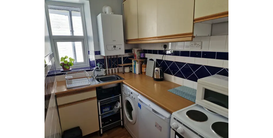 Flat 4, 20 Alexandra Terrace, Exmouth, EX8 1BD