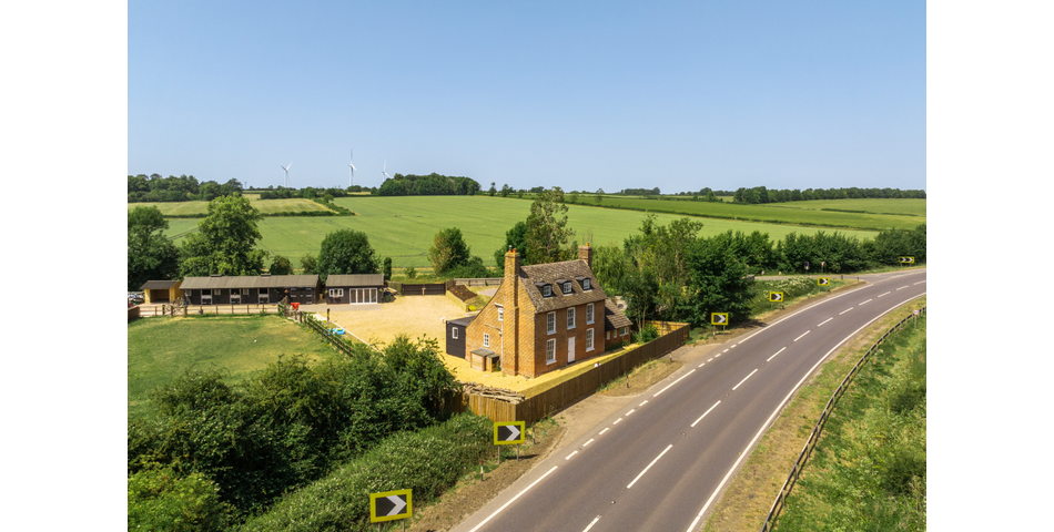 Old Bell House, Great North Road, Southoe, St. Neots, PE19 5XY