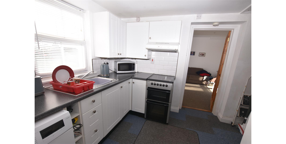 43 Clinton Road, Redruth, TR15 2LW