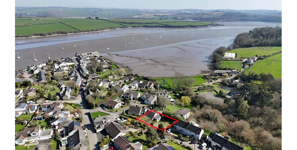 Brookfields, Church Lane, Cargreen, PL12 6NS