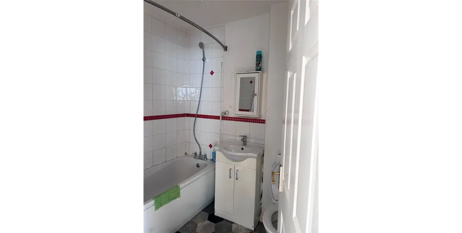 118A Pound Road, Bristol, Gloucestershire, BS15 4QT