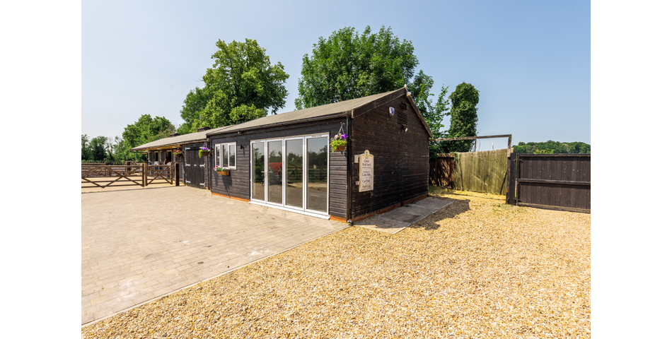 Old Bell House, Great North Road, Southoe, St. Neots, PE19 5XY